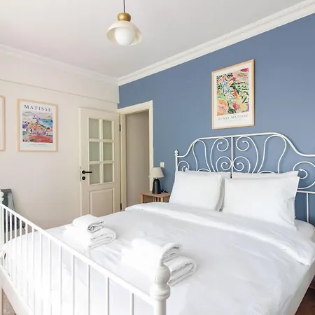Chic 2br Gem On Moda Iconic Antiques Street Appartement Istambul
