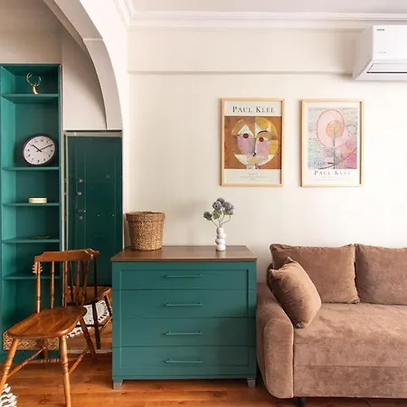 Chic 2br Gem On Moda Iconic Antiques Street * Istanbul