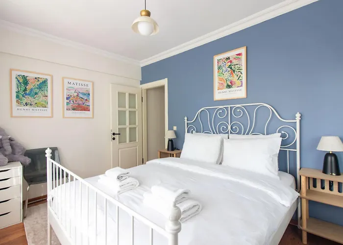 Chic 2br Gem On Moda Iconic Antiques Street * Istambul